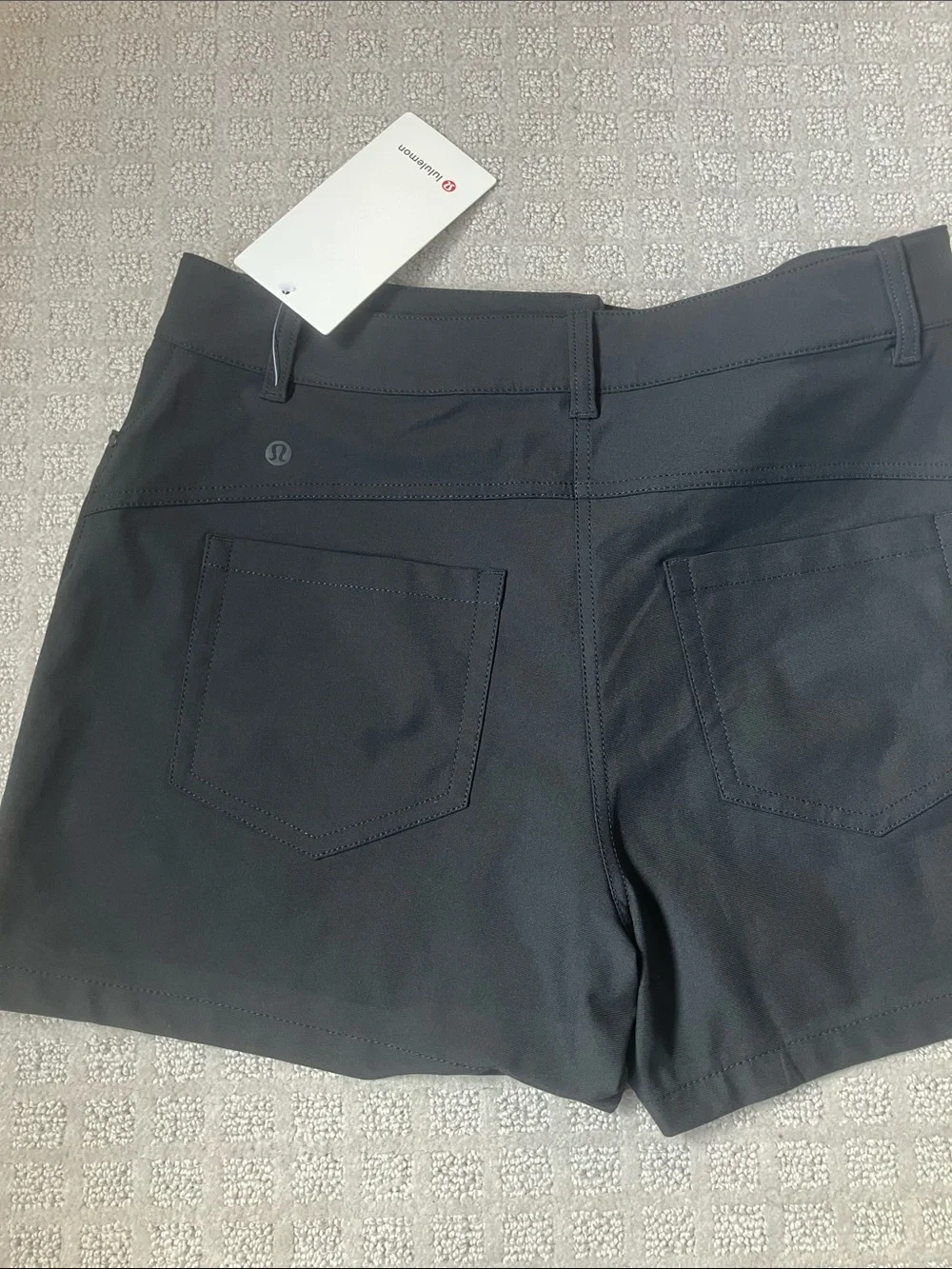 lululemon NWT City Sleek 5 Pkt Shorts size 29